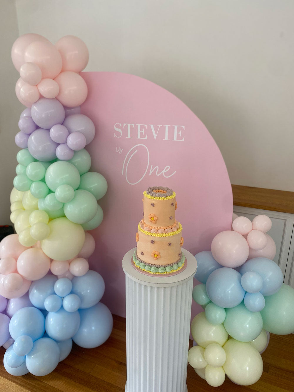 2 Tier Vintage Cake
