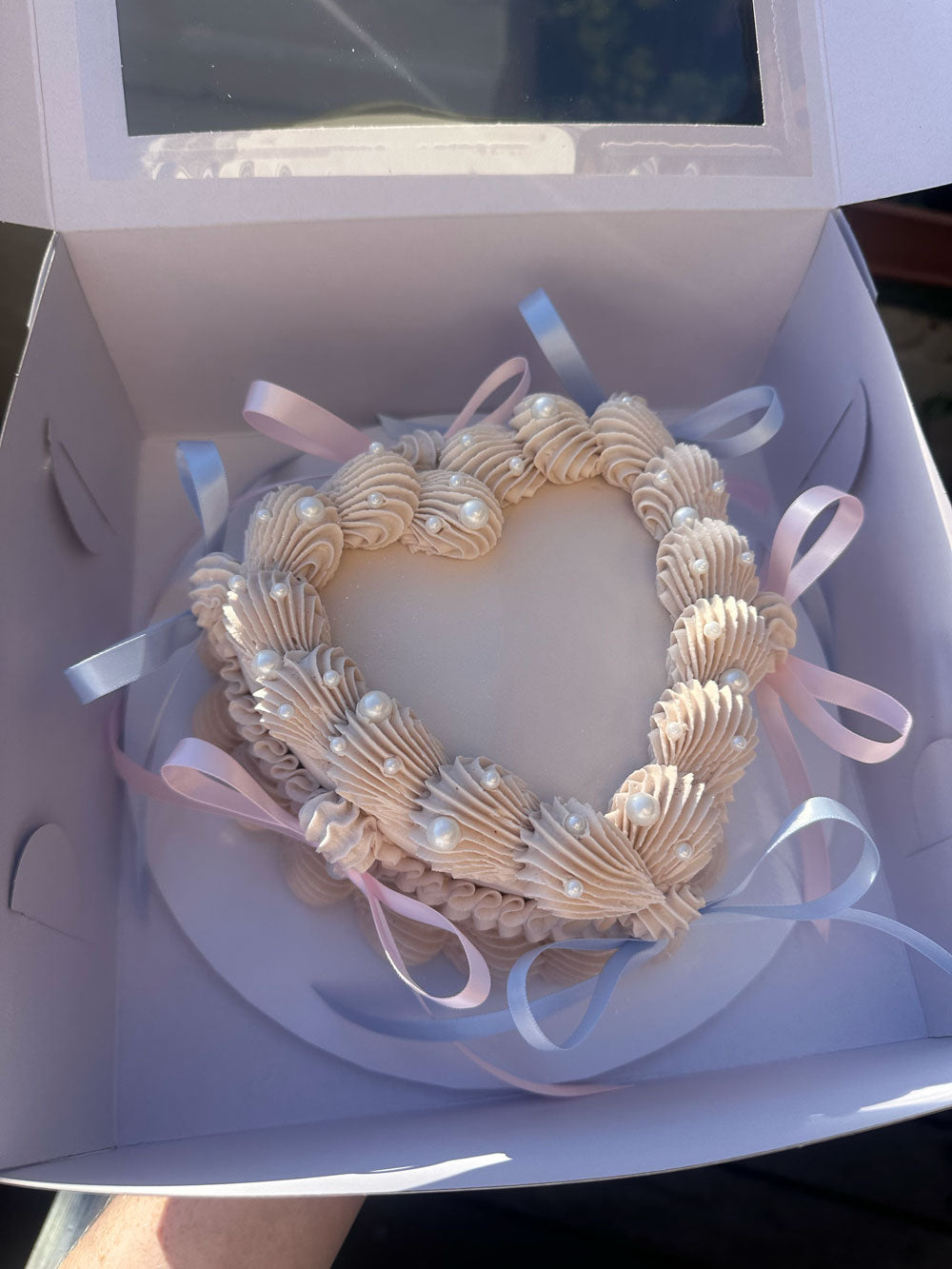 Mini Vintage Heart Cake - Gender Reveal