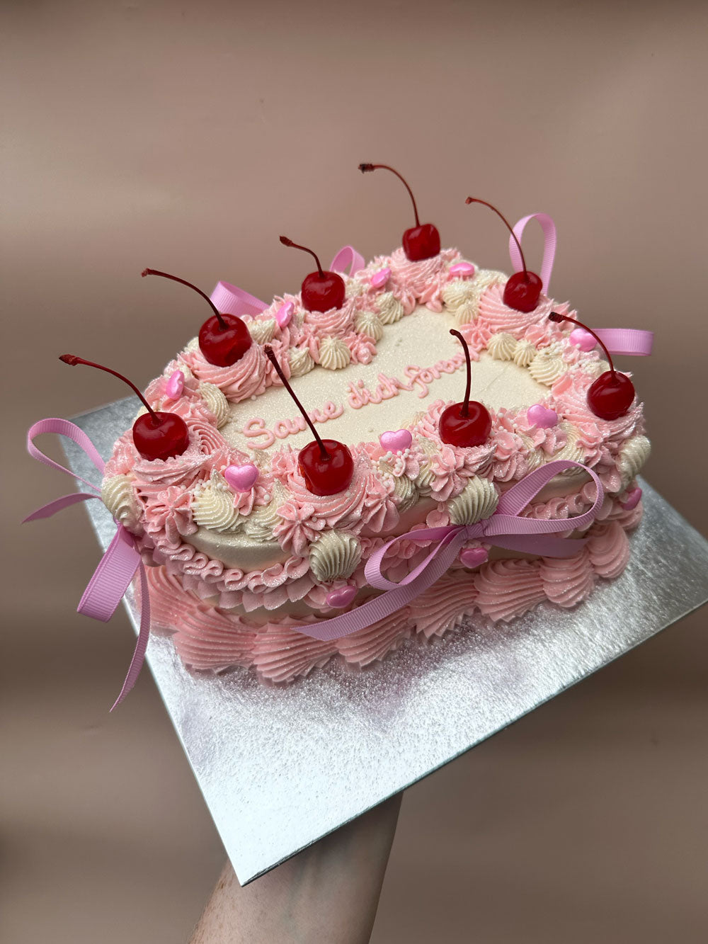Retro Vintage Hens Penis Cake