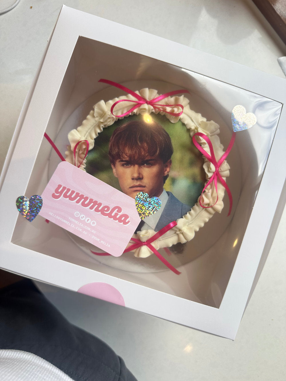 The Heart THROB Mini Cake