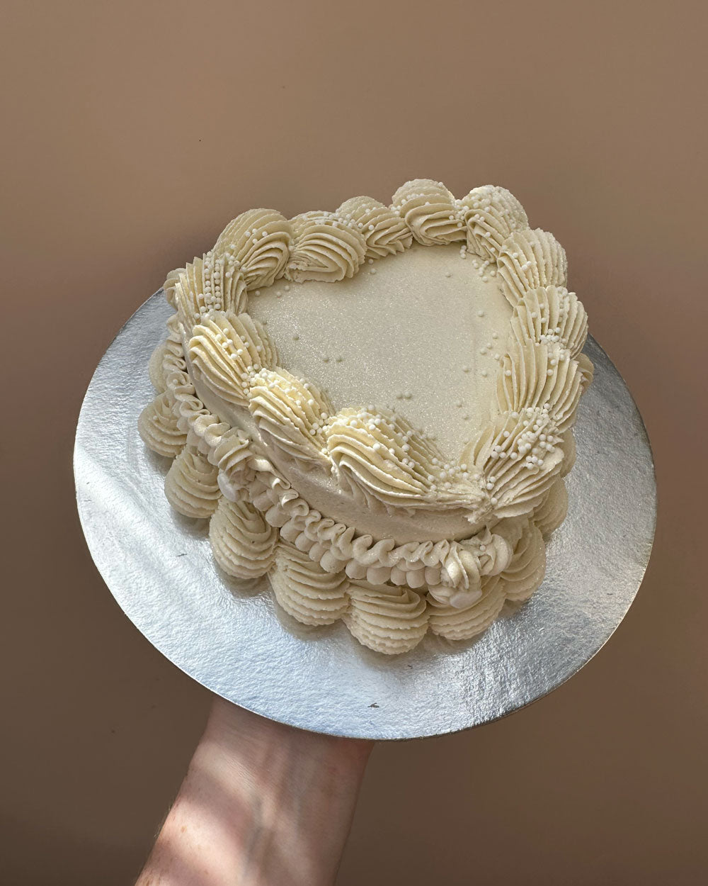 Mini Vintage Heart Cake - Bridal Ivory