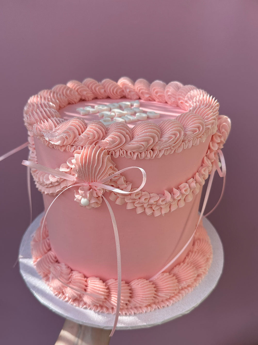 Vintage Round Cake